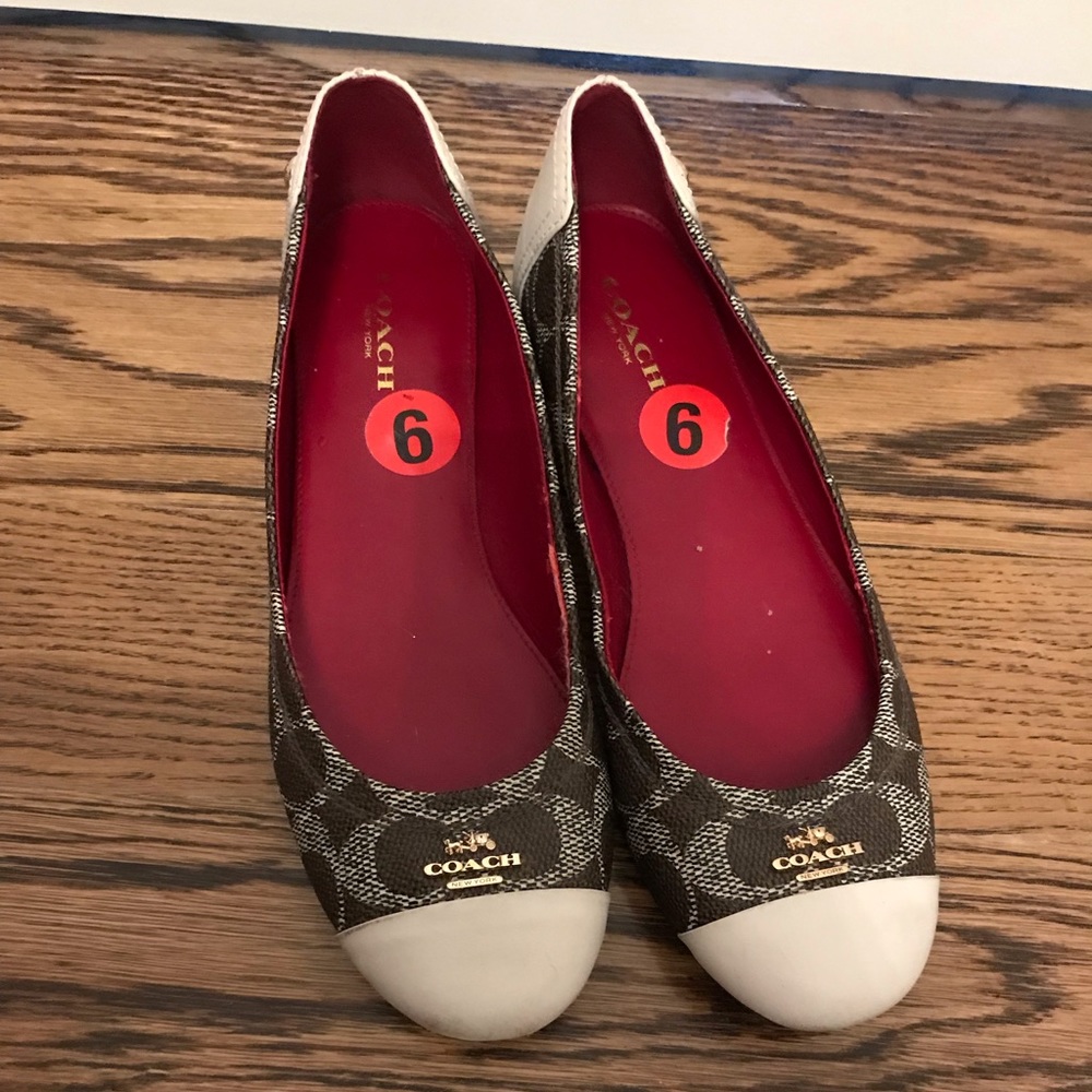 Coach flats size 6